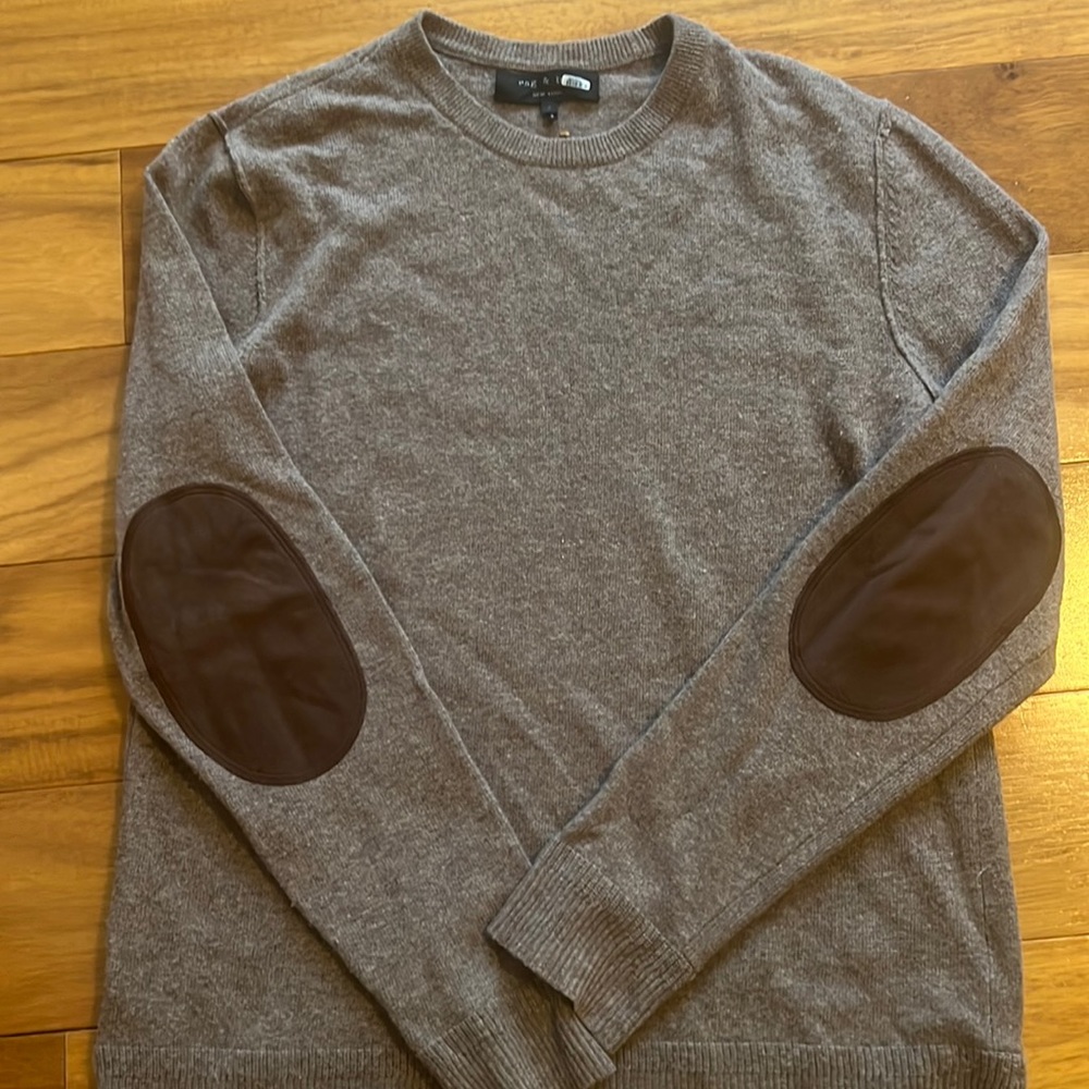 RAG AND BONE- sweater top!